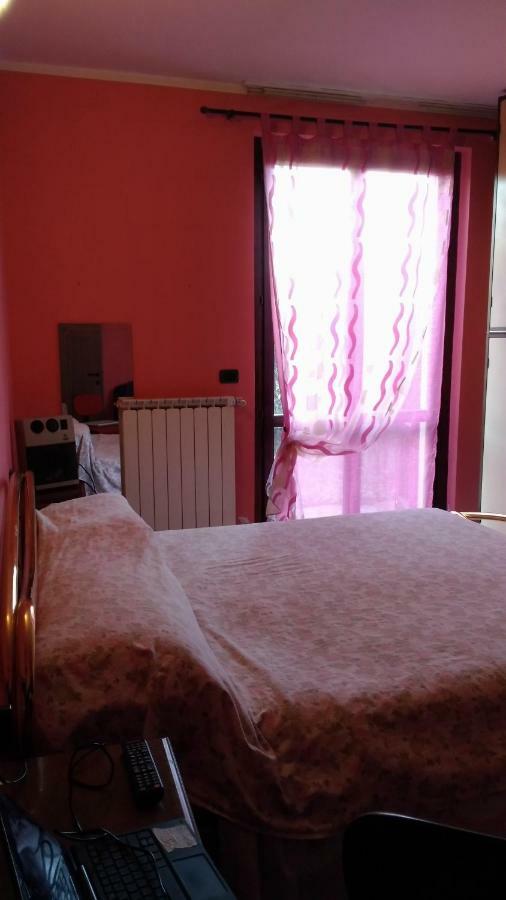 Villetta Rossini Appartamento Da Condividere Con Me Luciano Servizio Ospiti Taxi Driver Navetta No Wifi 2 Camera Da Letto Per 5 Persone Valbrembo Экстерьер фото